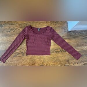 Mesh burgundy long sleeve crop top sz medium